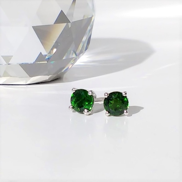 Jewelry - Chrome Diopside Earrings